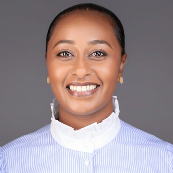 Dr. Israa Siddig